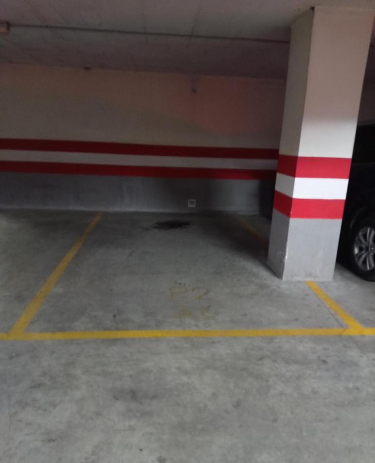 Disfruta Granada,incluso con tu mascota Parking Exterior foto