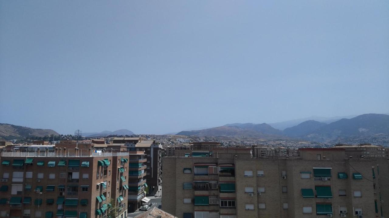 Disfruta Granada,incluso con tu mascota Parking Exterior foto
