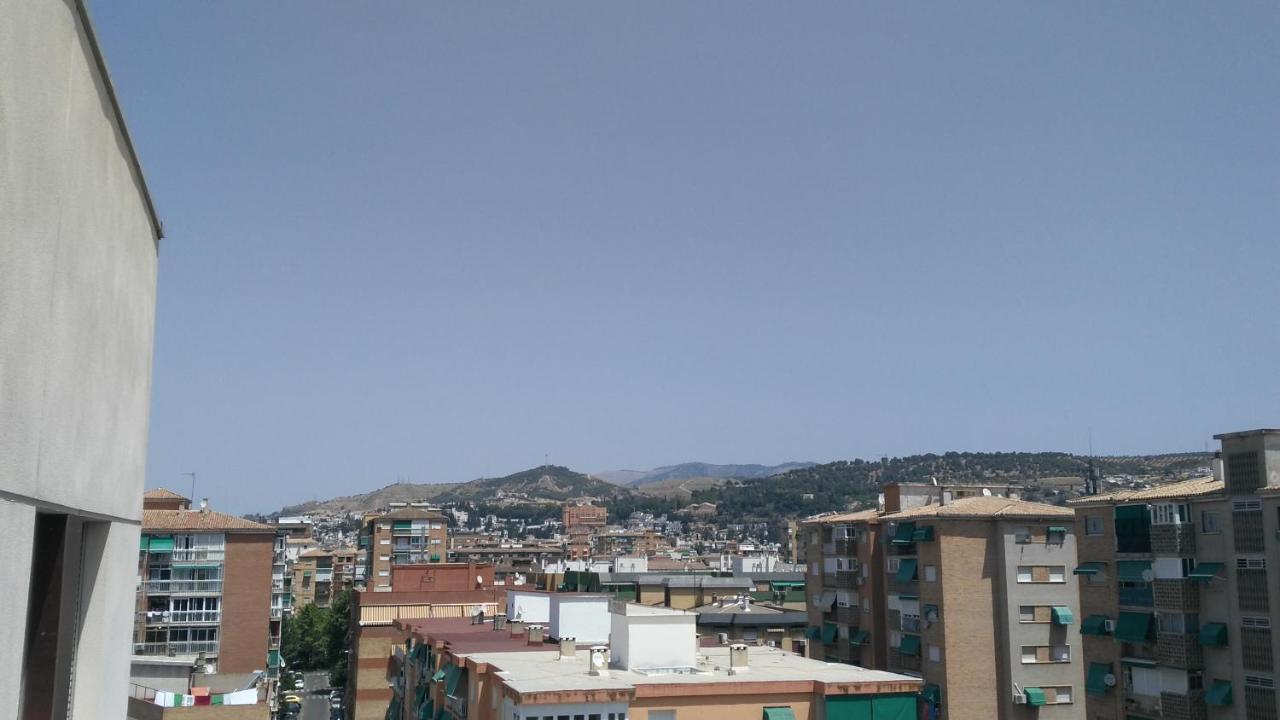 Disfruta Granada,incluso con tu mascota Parking Exterior foto